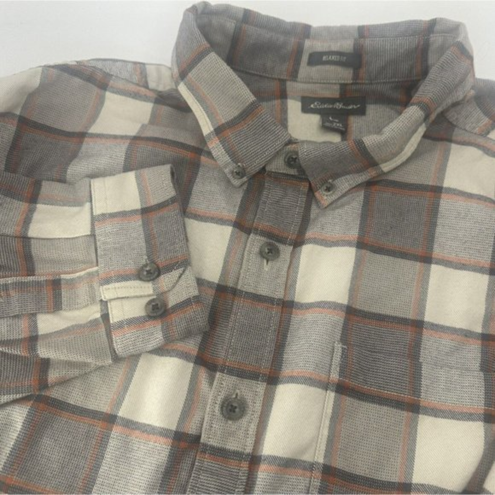 Eddie Bauer Men XXL 2XL Grey White Long Sleeve Plaid Button Down Flannel Shirt